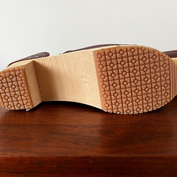 Sangrens Brett Low Closed Back Clogs- New - Picture 3 of 4